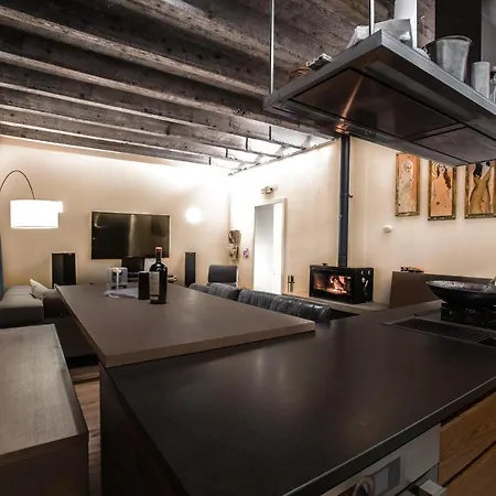 Contemporary With Fireplace & Terrace Apartment Banska Bystrica